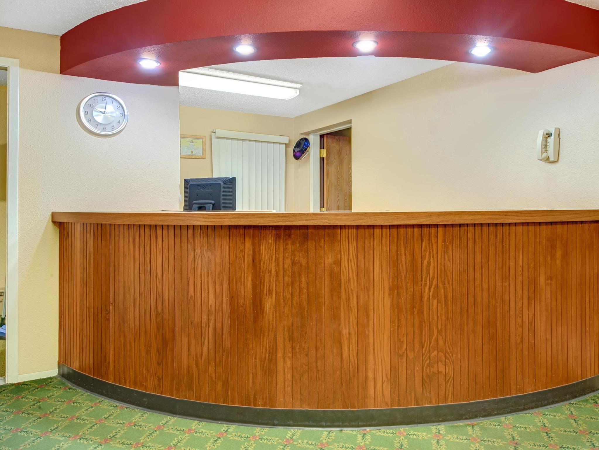 Super 8 By Wyndham Shelbyville Exterior foto