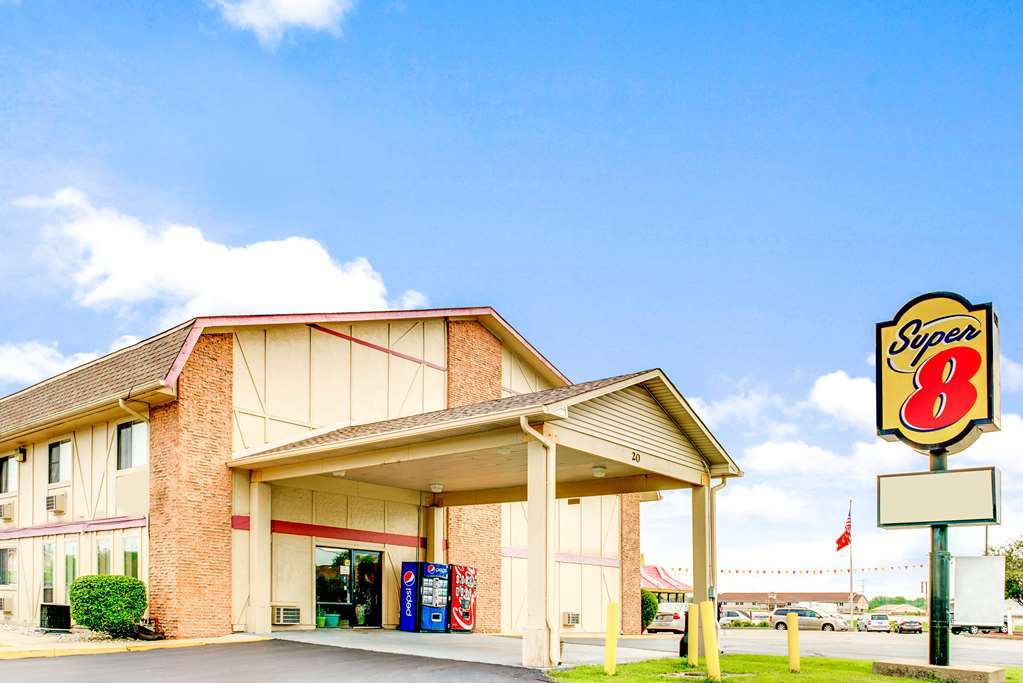Super 8 By Wyndham Shelbyville Exterior foto